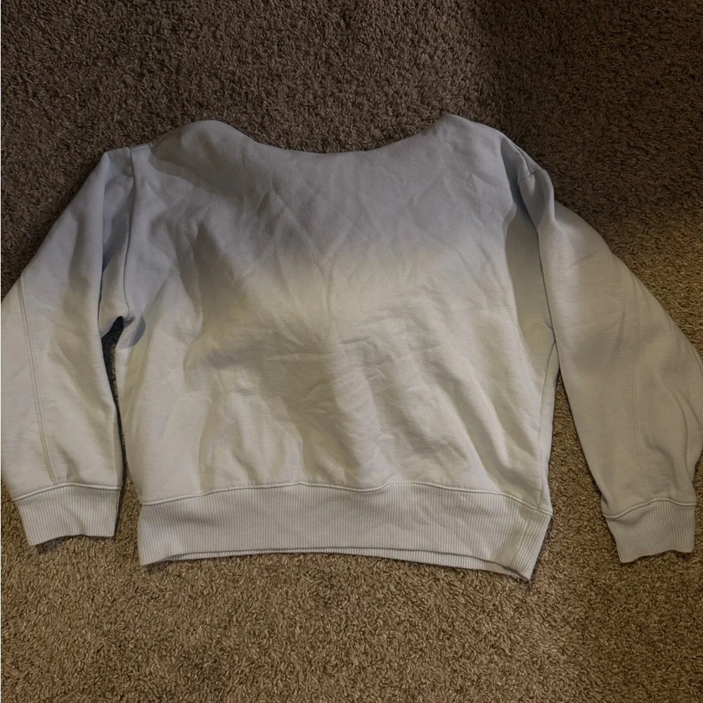 Baby Blue hoodie - Picture 2 of 4